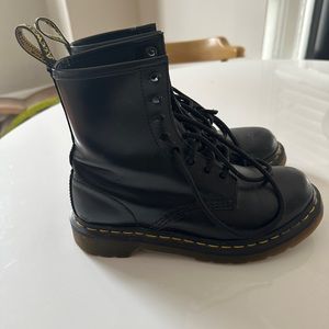 Dr. Martens 1460 Smooth Leather Boots
